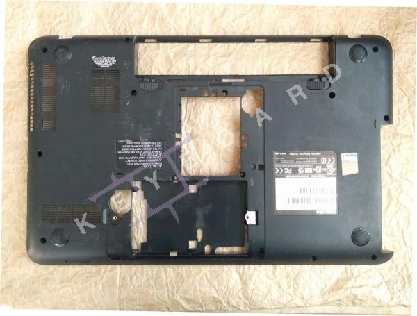 Нижня частина Toshiba Satellite C855